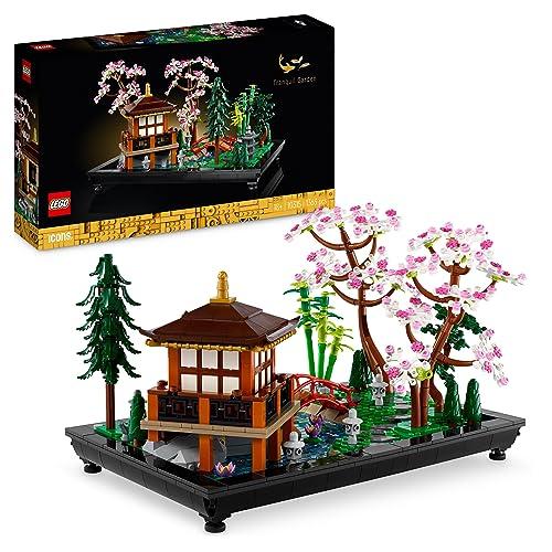 LEGO 10315 Icons Il Giardino Tranquillo, Kit Giardino Botanico Zen per Adulti con Fiori di Loto, Regalo per Donna e Uomo Fan del Giardinaggio Giapponese, Decorazione da Scrivania Personalizzabile LEGO 10315 Icons Il Giardino Tranquillo, Kit Giardino Botanico Zen per Adulti con Fiori di Loto, Regalo per Donna e Uomo Fan del Giardinaggio Giapponese, Decorazione da Scrivania Personalizzabile